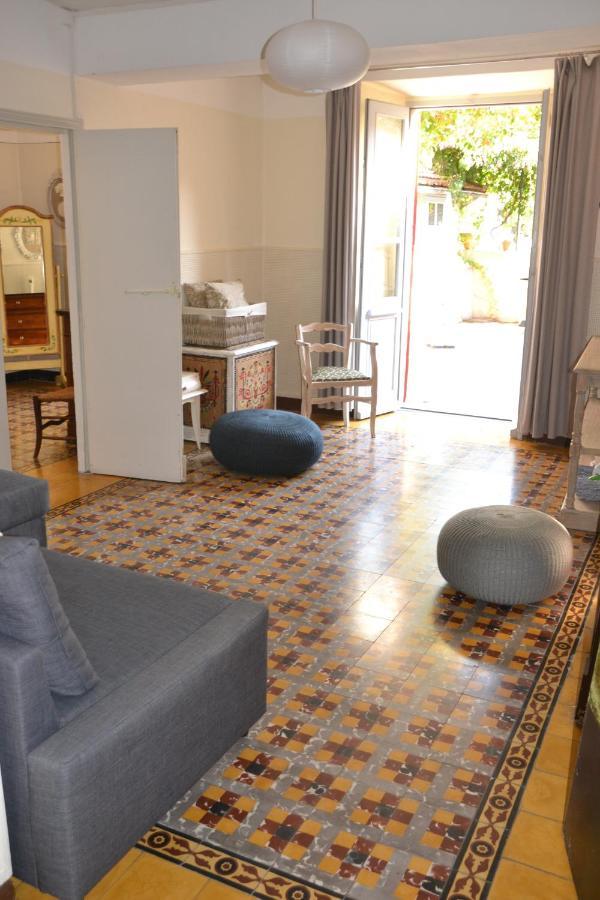 St Jean Du Gard : Spacious Apartment With Use Of Pool แซ็ง-ฌอง-ดู-การ์ ภายนอก รูปภาพ