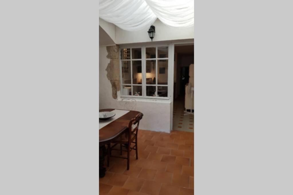 St Jean Du Gard : Spacious Apartment With Use Of Pool แซ็ง-ฌอง-ดู-การ์ ภายนอก รูปภาพ