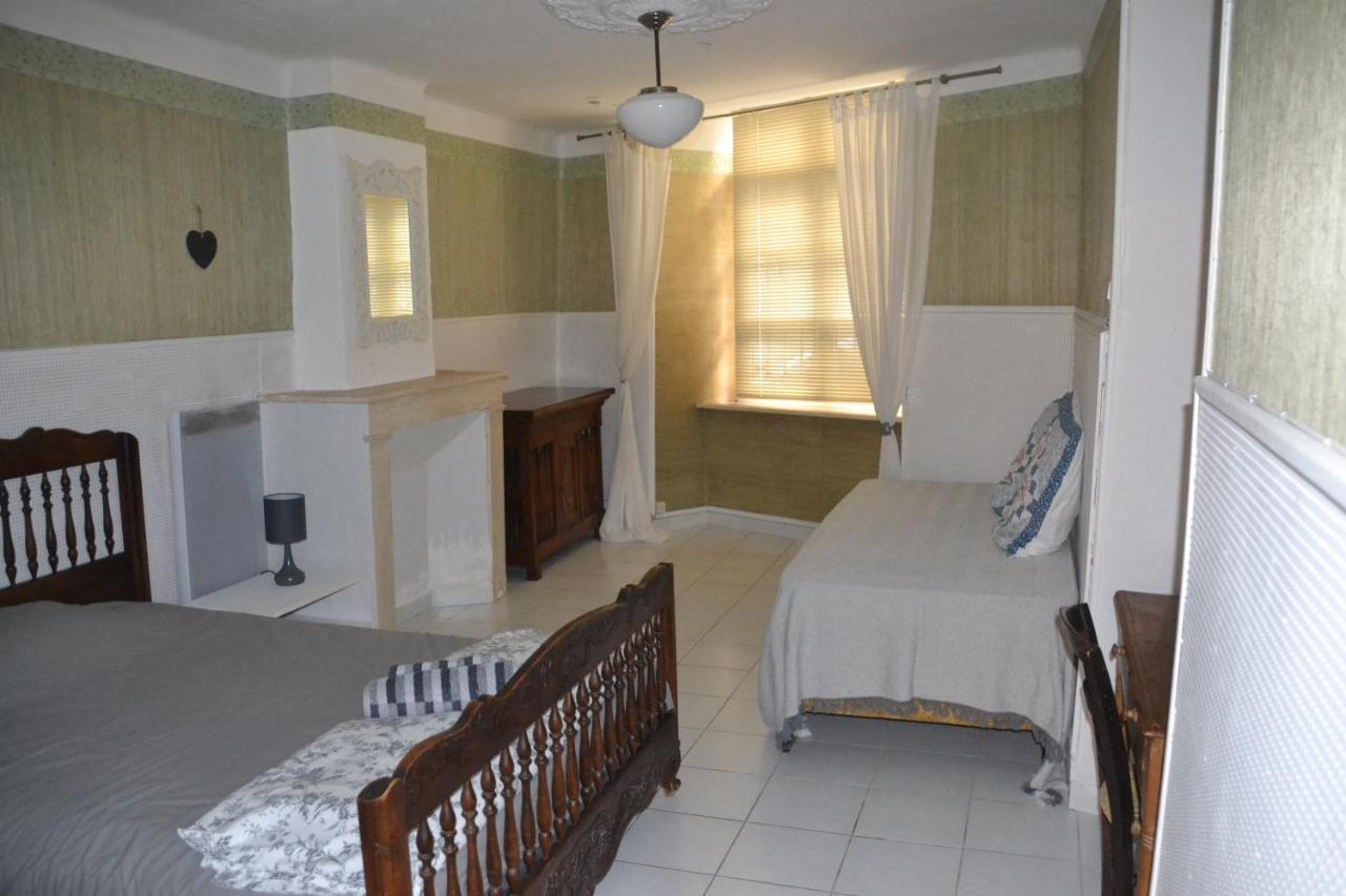 St Jean Du Gard : Spacious Apartment With Use Of Pool แซ็ง-ฌอง-ดู-การ์ ภายนอก รูปภาพ