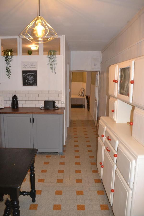 St Jean Du Gard : Spacious Apartment With Use Of Pool แซ็ง-ฌอง-ดู-การ์ ภายนอก รูปภาพ